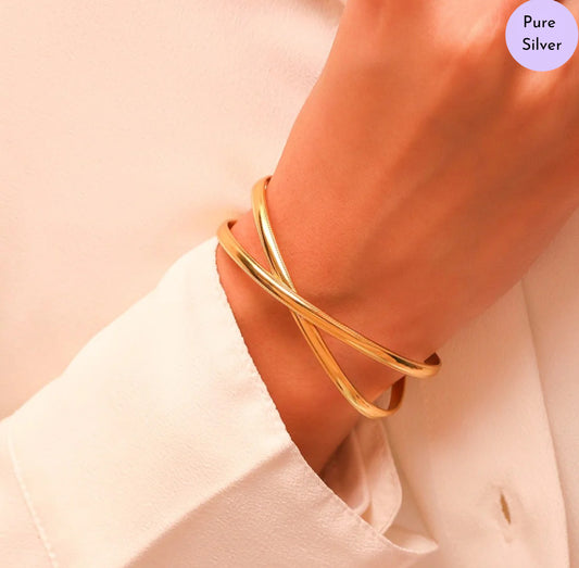 Infinity Knot Gold-Plated 925 Sterling Silver Bracelet with Infinity Pattern